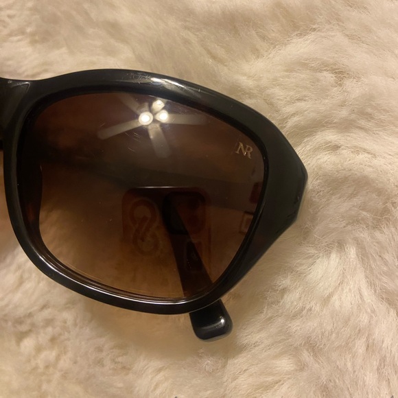 Nina Ricci 3743 brown sunglasses with gold hardware rim main image 8